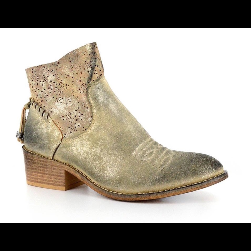 Dazzeling booties